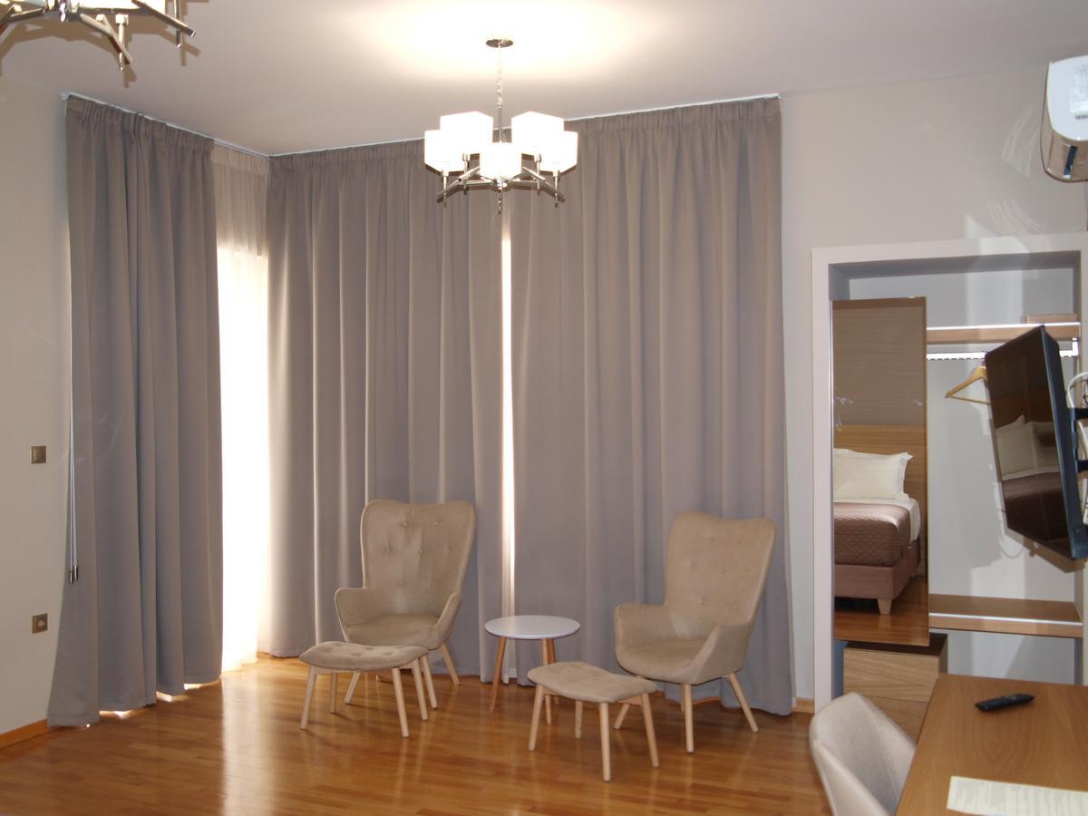 King Lodge Атина Екстериор снимка